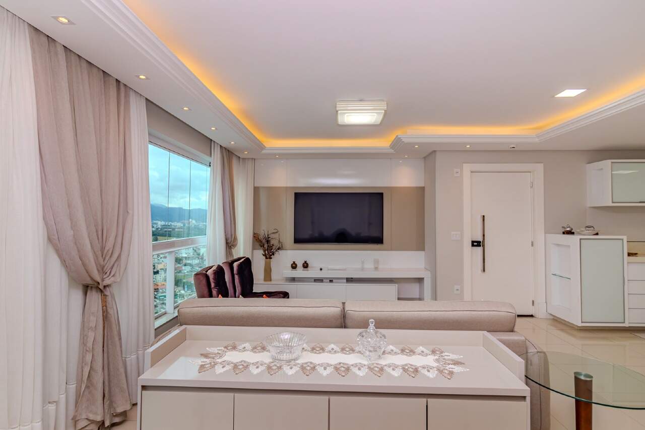 Apartamento de 3 quartos, 130m² no bairro Centro, em Balneário Camboriú | Eu Corretor