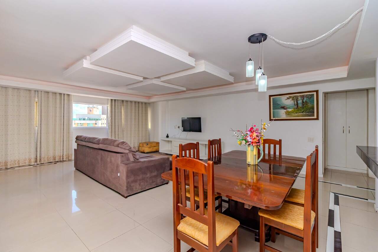 Cobertura de 3 quartos, 216m² no bairro Centro, em Balneário Camboriú | Eu Corretor
