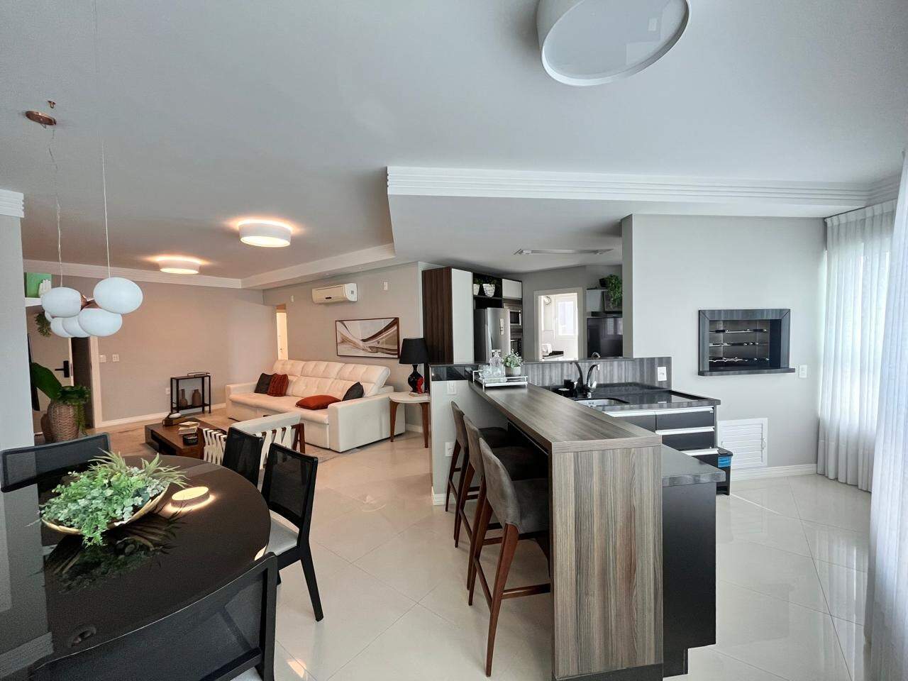 Apartamento de 3 quartos, 115m² no bairro Centro, em Balneário Camboriú | Eu Corretor