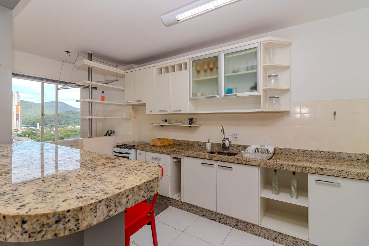 Apartamento de 2 quartos, 86m² no bairro Centro, em Balneário Camboriú | Eu Corretor