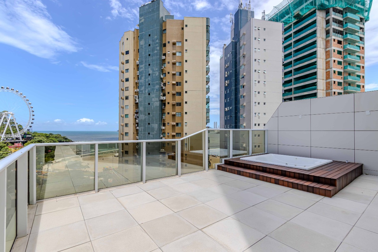 Apartamento à venda no Pioneiros: 