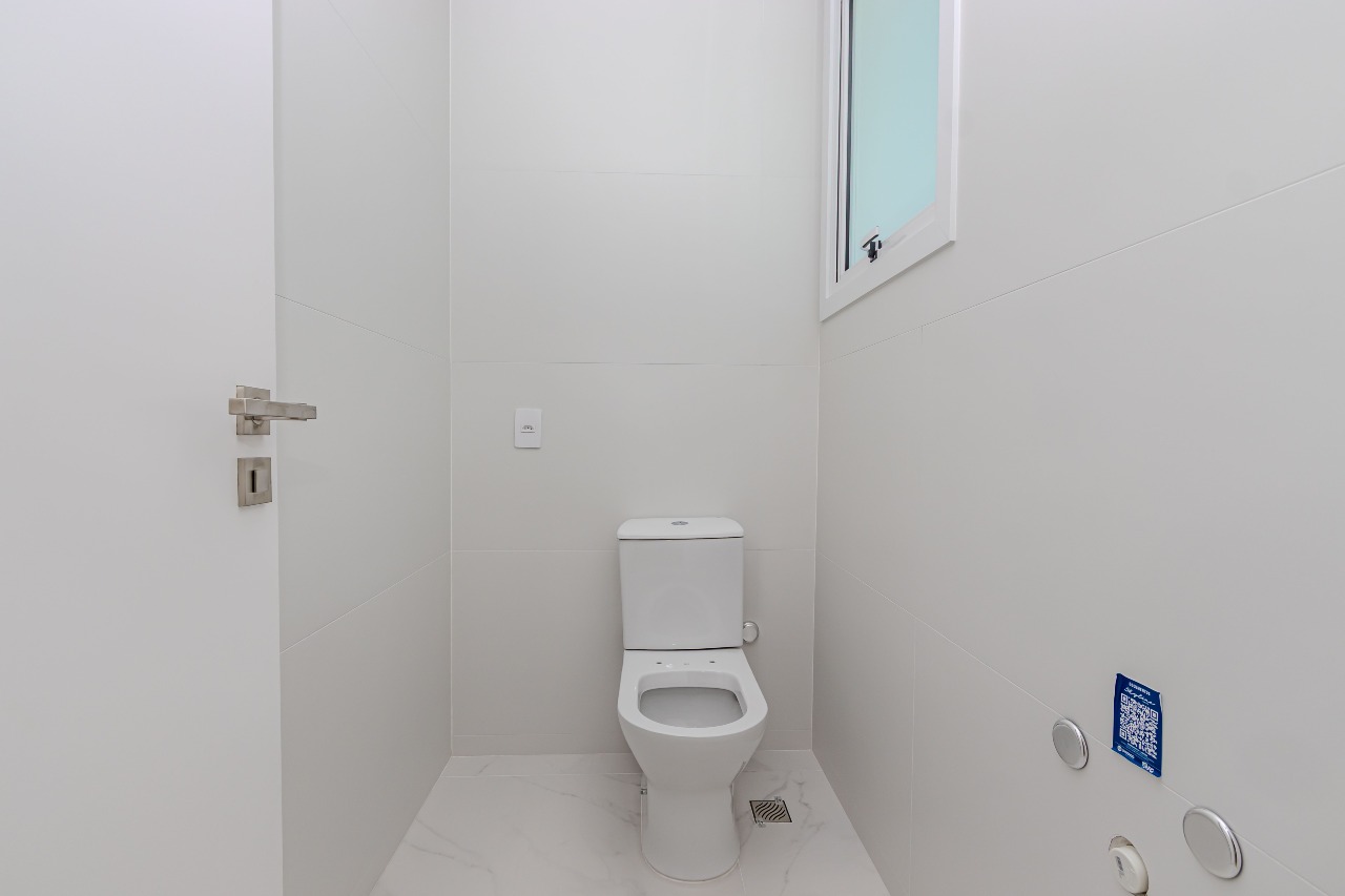 Apartamento à venda no Pioneiros: 