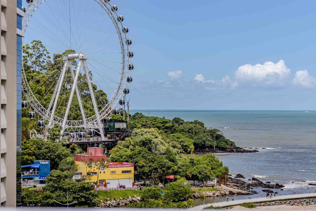 Apartamento à venda no Pioneiros: 