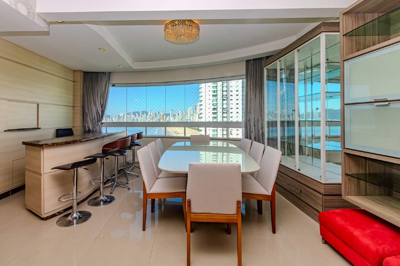 Apartamento de 3 quartos, 143m² no bairro Centro, em Balneário Camboriú | Eu Corretor