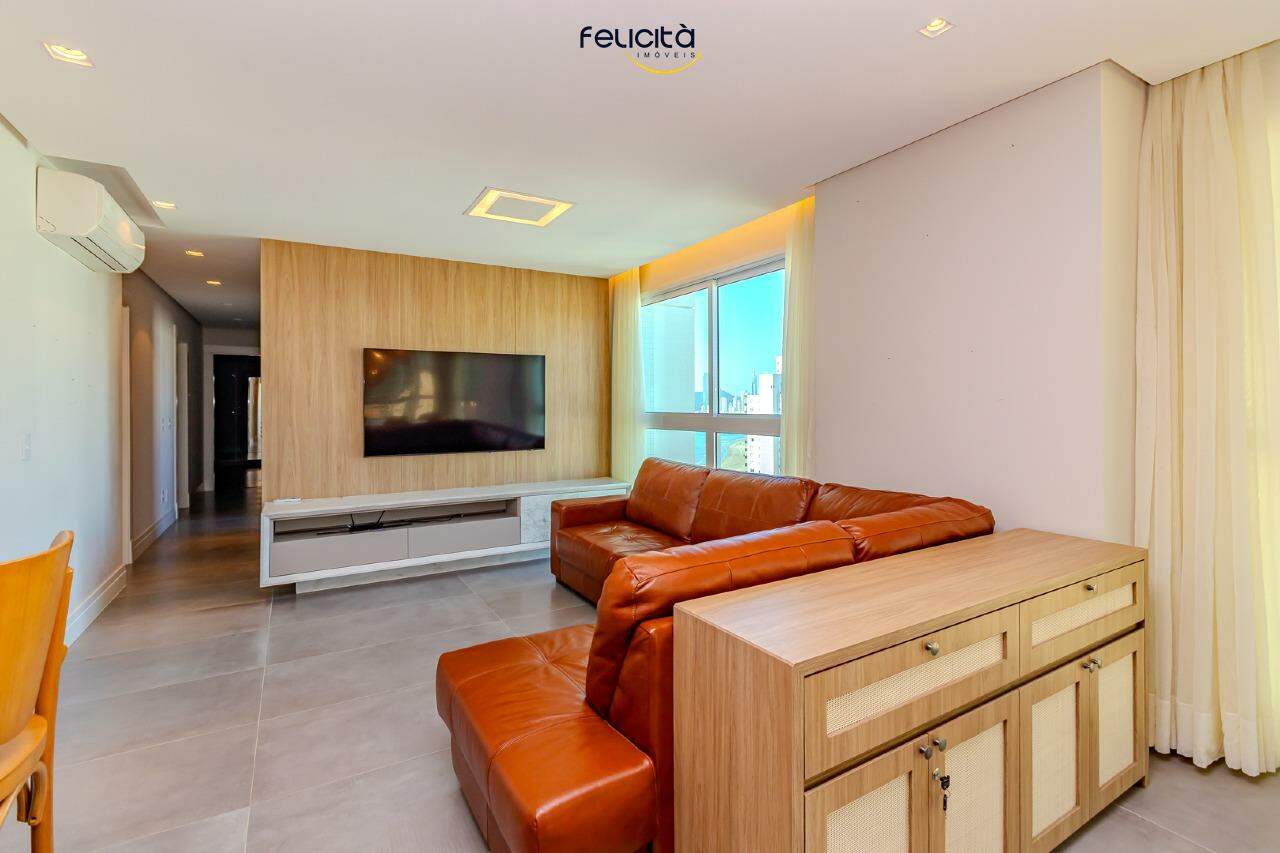 Apartamento de 3 quartos, 140m² no bairro Centro, em Balneário Camboriú | Eu Corretor