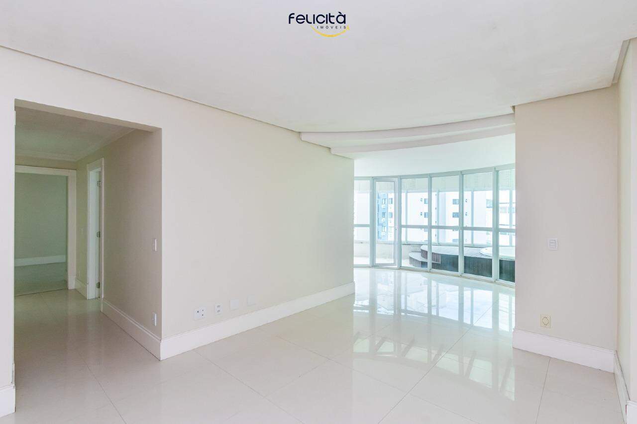 Apartamento de 3 quartos, 254m² no bairro Centro, em Balneário Camboriú | Eu Corretor