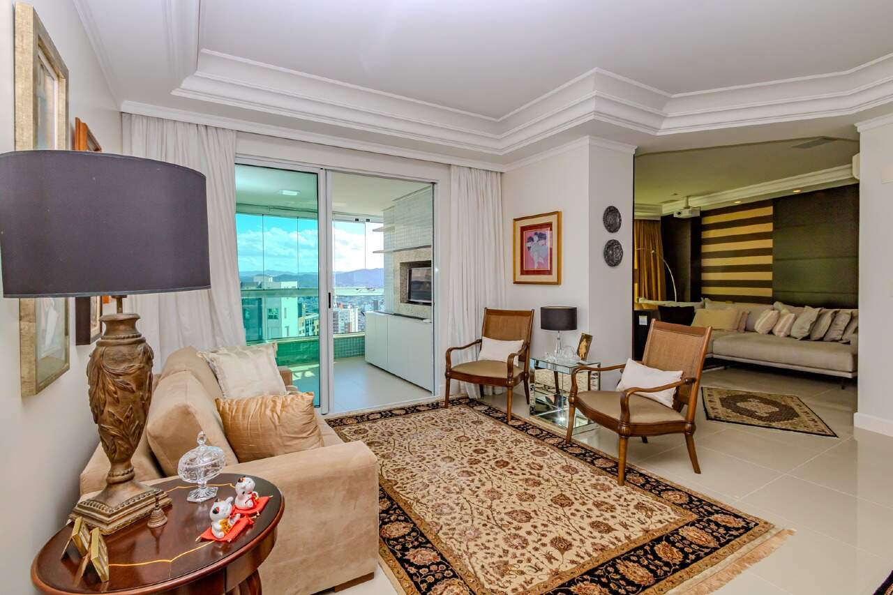 Apartamento de 3 quartos, 217m² no bairro Centro, em Balneário Camboriú | Eu Corretor