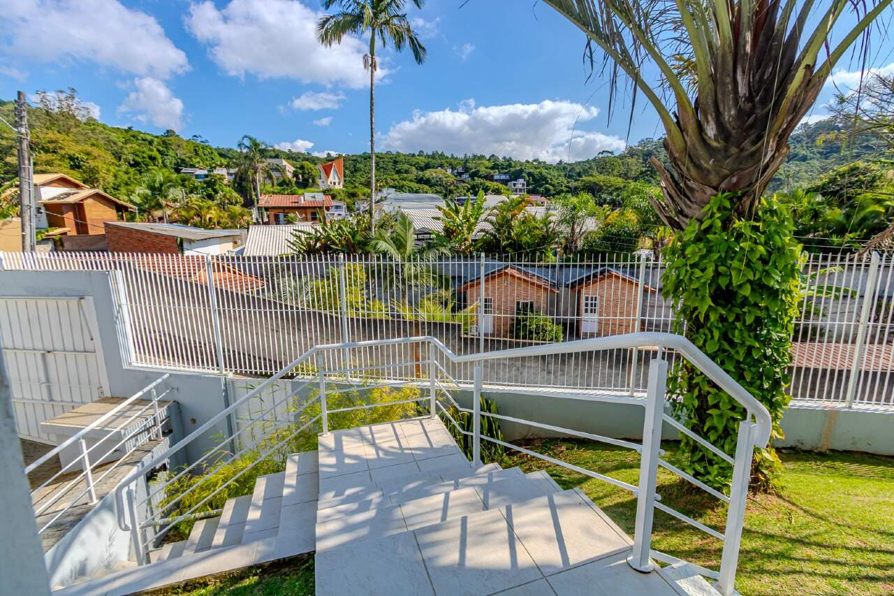 Casa de 3 quartos, 311m² no bairro Cabeçudas, em Itajaí | Eu Corretor