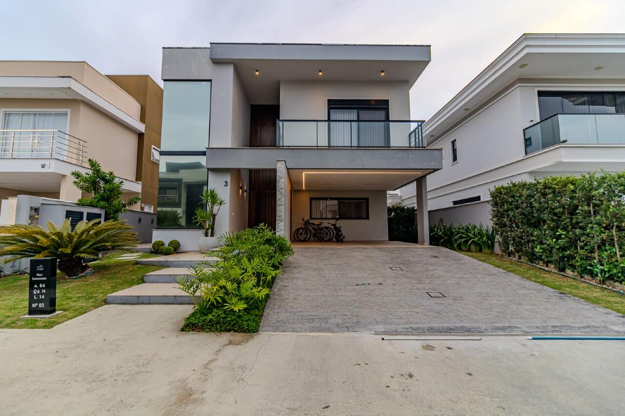 Casa de Condomínio de 3 quartos, 264m² no bairro Santa Regina, em Camboriú | Eu Corretor