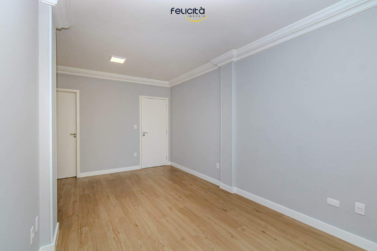 Apartamento de 3 quartos, 116m² no bairro Centro, em Balneário Camboriú | Eu Corretor