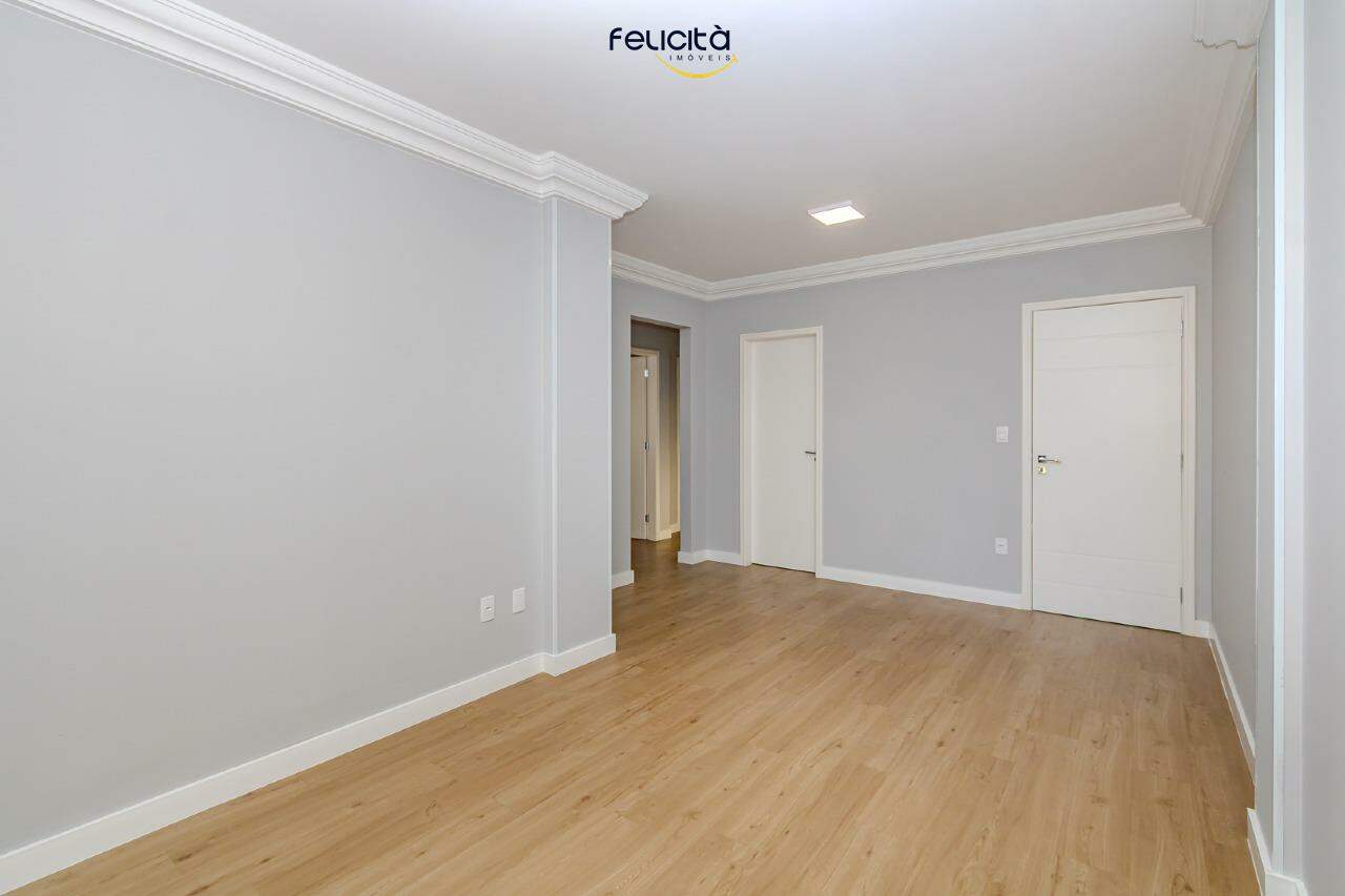 Apartamento de 3 quartos, 116m² no bairro Centro, em Balneário Camboriú | Eu Corretor
