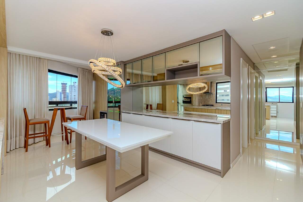 Apartamento de 3 quartos, 119m² no bairro Centro, em Balneário Camboriú | Eu Corretor