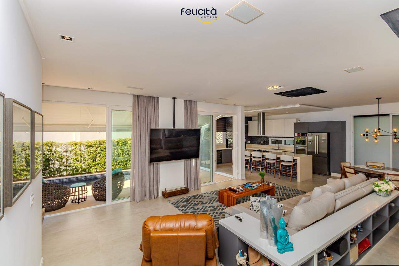 Apartamento de 3 quartos, 276m² no bairro Fazendinha, em Itajaí | Eu Corretor