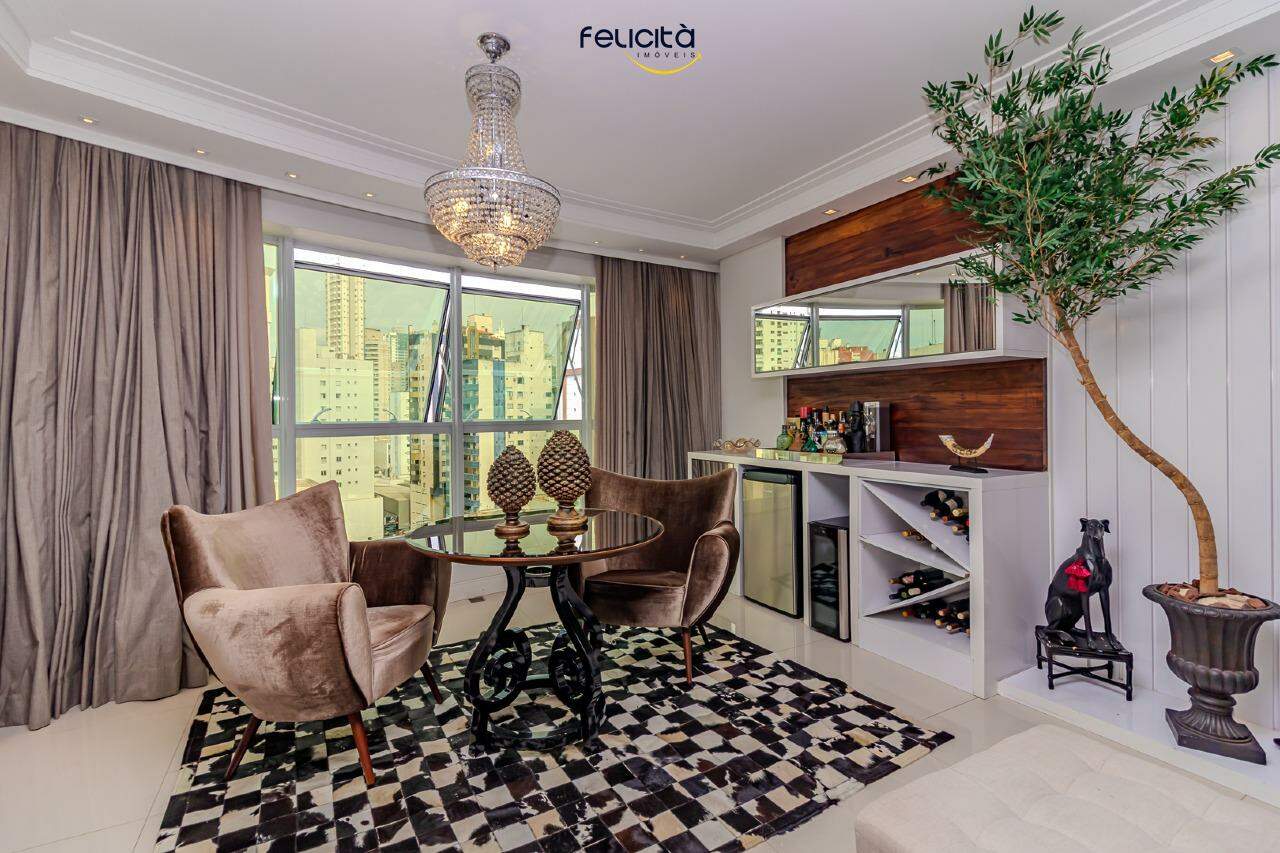 Apartamento de 3 quartos, 143m² no bairro Centro, em Balneário Camboriú | Eu Corretor