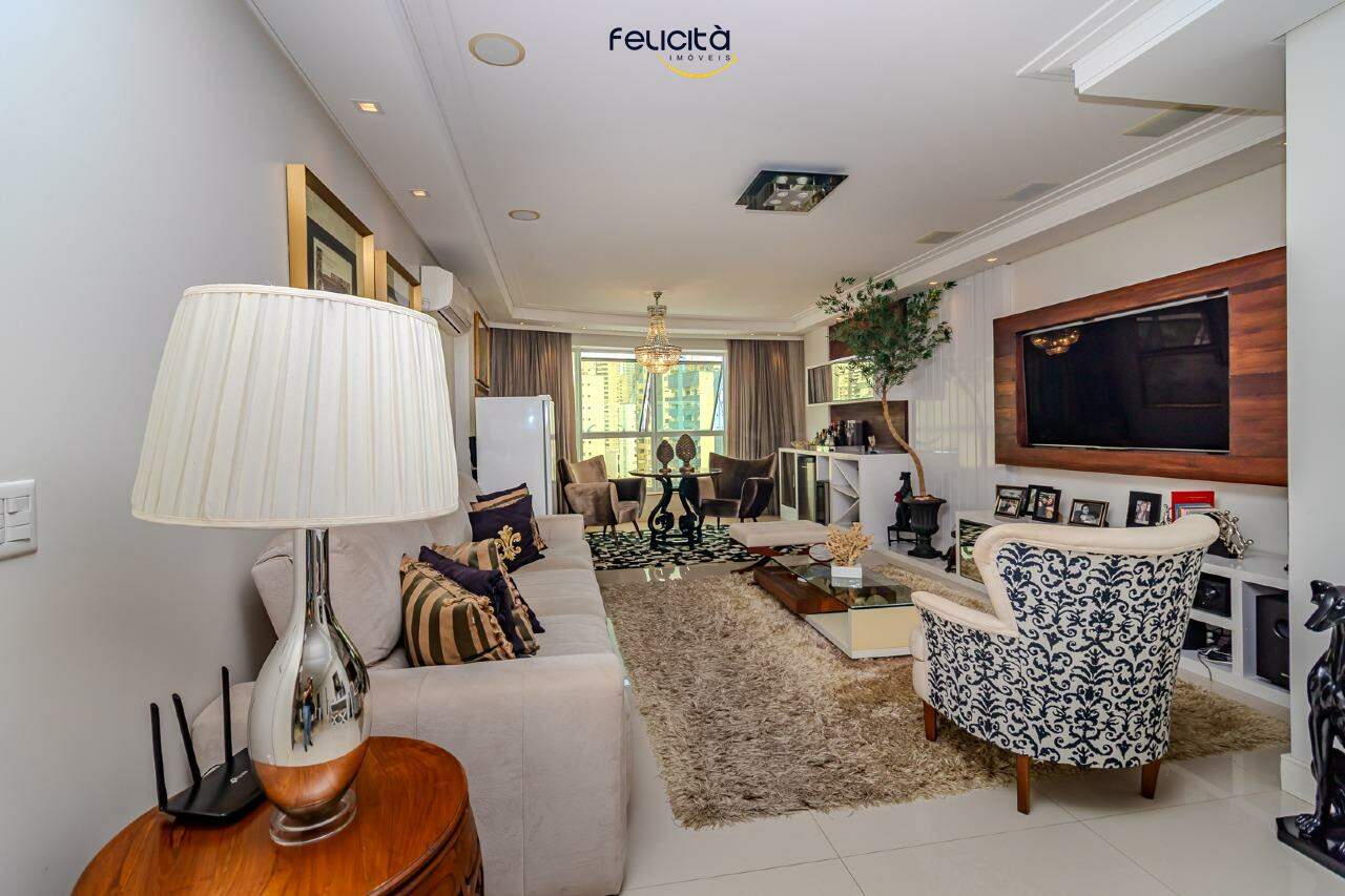 Apartamento de 3 quartos, 143m² no bairro Centro, em Balneário Camboriú | Eu Corretor