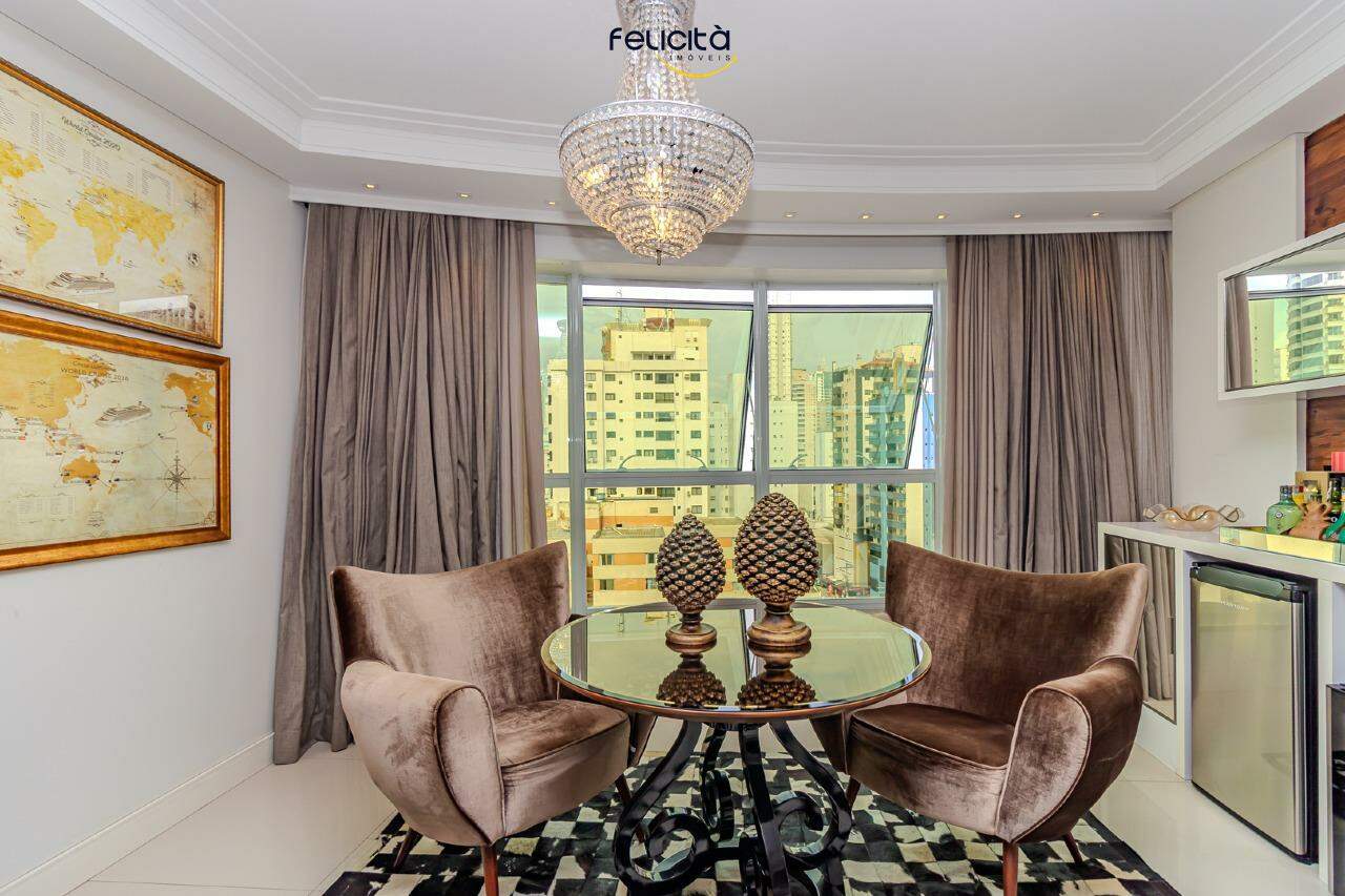 Apartamento de 3 quartos, 143m² no bairro Centro, em Balneário Camboriú | Eu Corretor