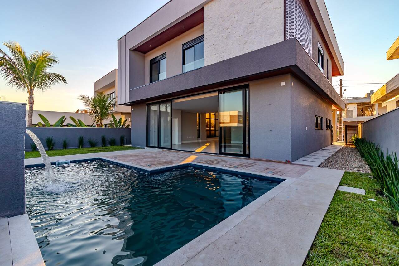 Casa de Condomínio de 5 quartos, 365m² no bairro Santa Regina, em Camboriú | Eu Corretor