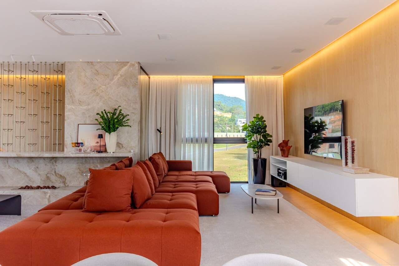 Casa de Condomínio de 5 quartos, 647m² no bairro Santa Regina, em Camboriú | Eu Corretor