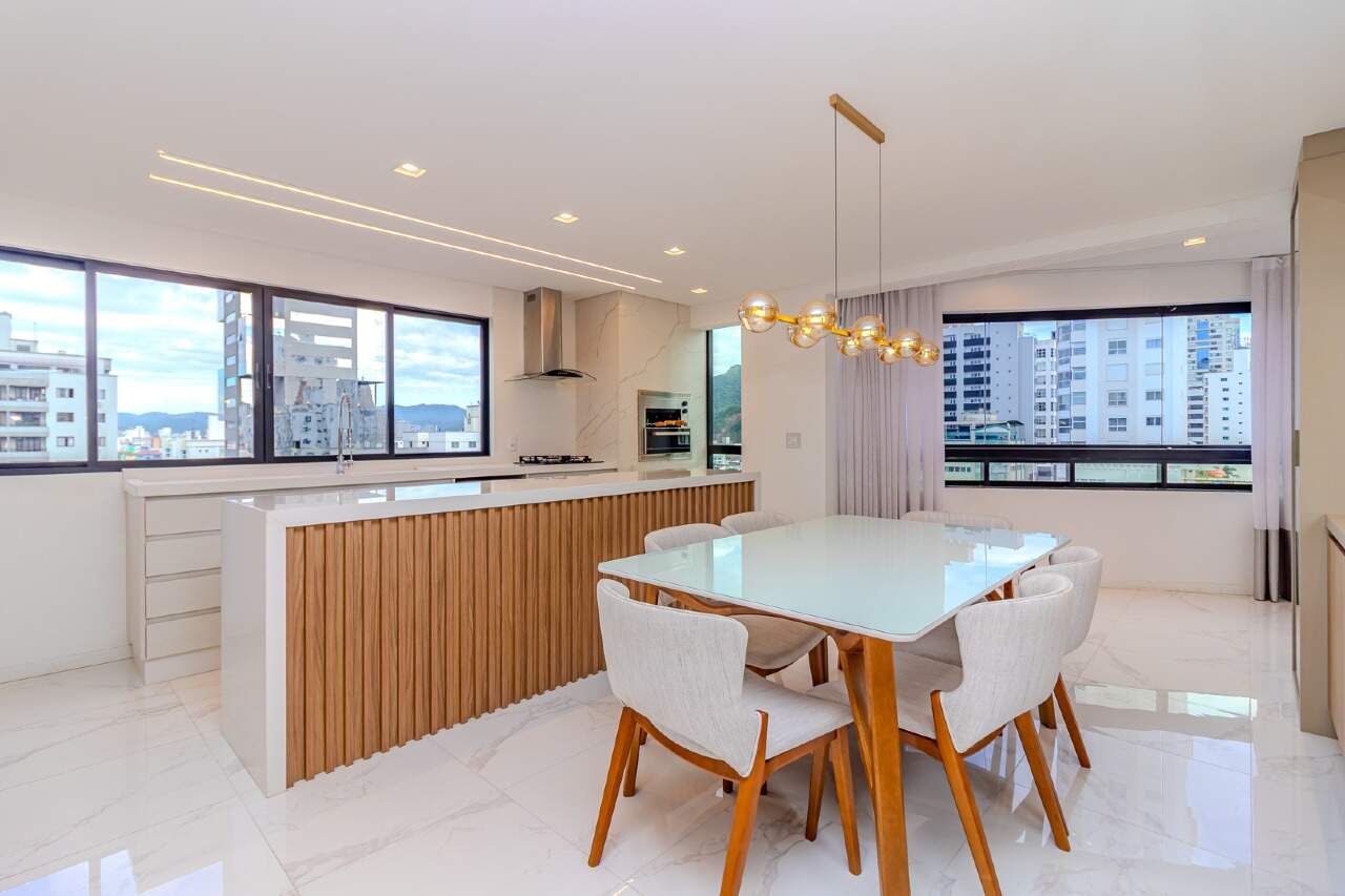 Apartamento de 3 quartos, 119m² no bairro Centro, em Balneário Camboriú | Eu Corretor
