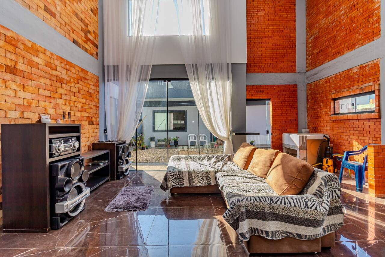 Casa de Condomínio de 3 quartos, 260m² no bairro Santa Regina, em Camboriú | Eu Corretor