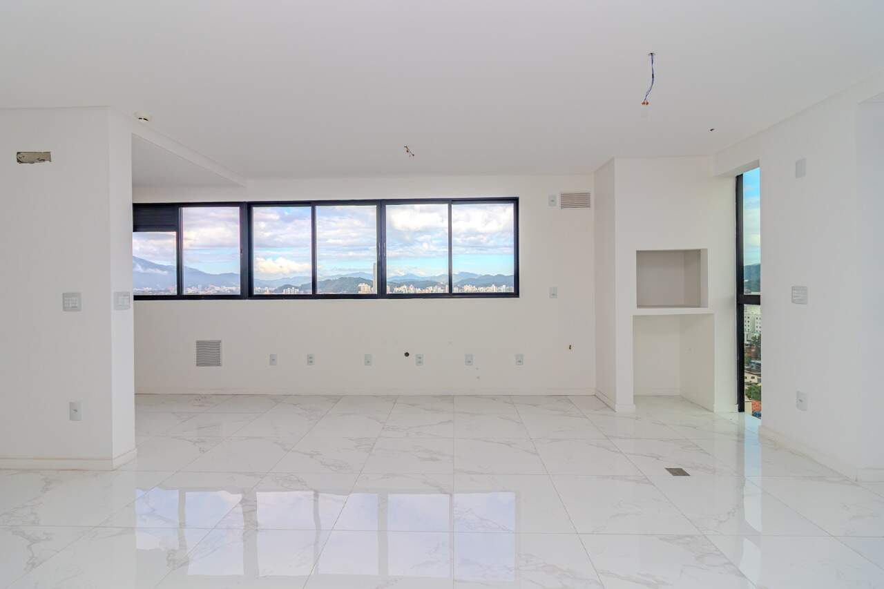 Apartamento de 3 quartos, 119m² no bairro Centro, em Balneário Camboriú | Eu Corretor