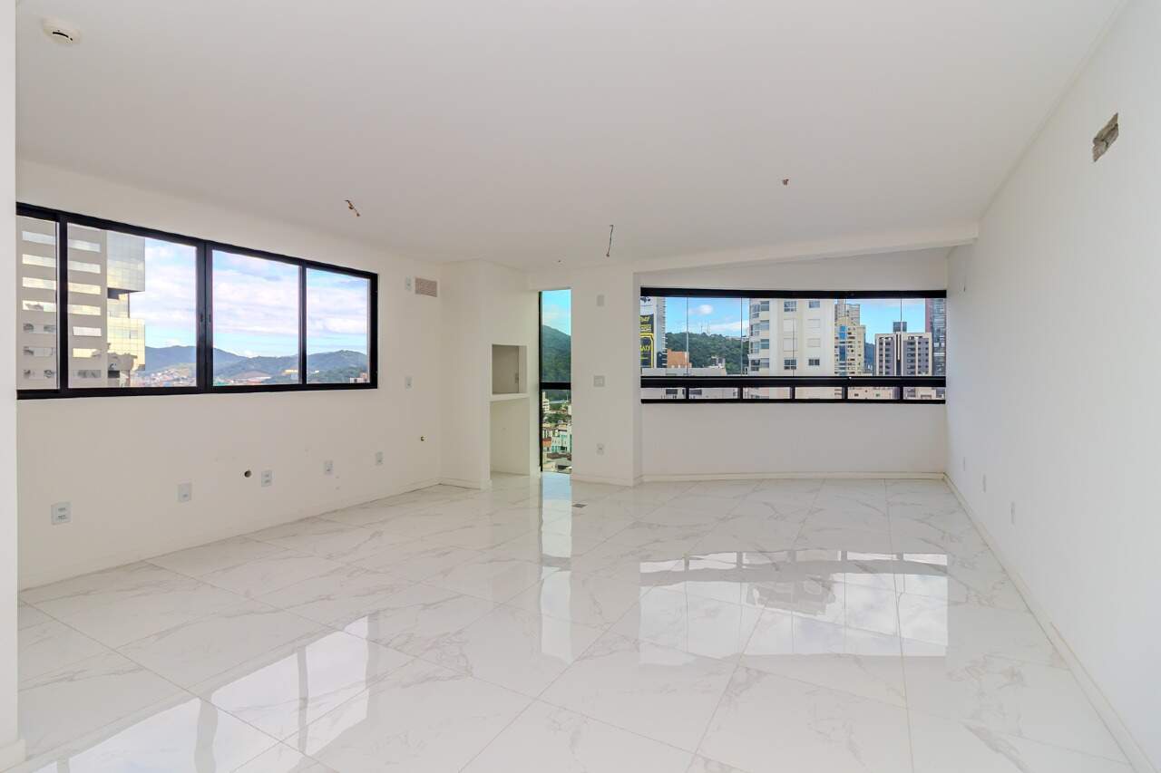 Apartamento de 3 quartos, 119m² no bairro Centro, em Balneário Camboriú | Eu Corretor