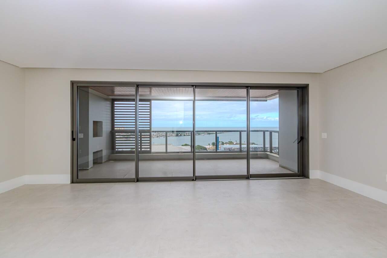 Apartamento de 3 quartos, 155m² no bairro Centro, em Itajaí | Eu Corretor