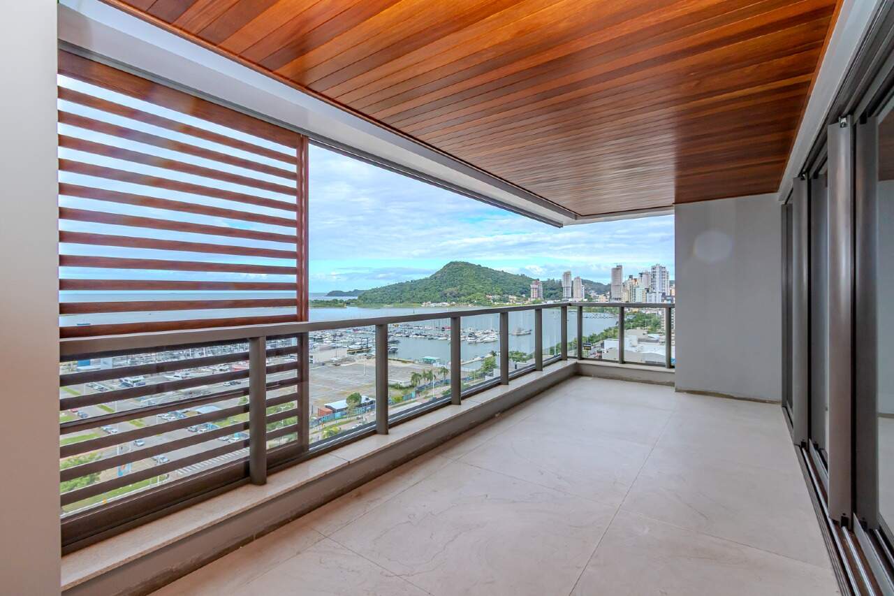 Apartamento de 3 quartos, 155m² no bairro Centro, em Itajaí | Eu Corretor