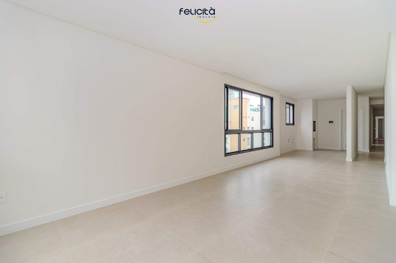 Apartamento de 3 quartos, 127m² no bairro Centro, em Balneário Camboriú | Eu Corretor