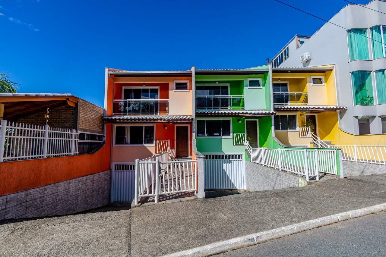 Casa de 6 quartos, 401m² no bairro Praia dos Amores, em Balneário Camboriú | Eu Corretor