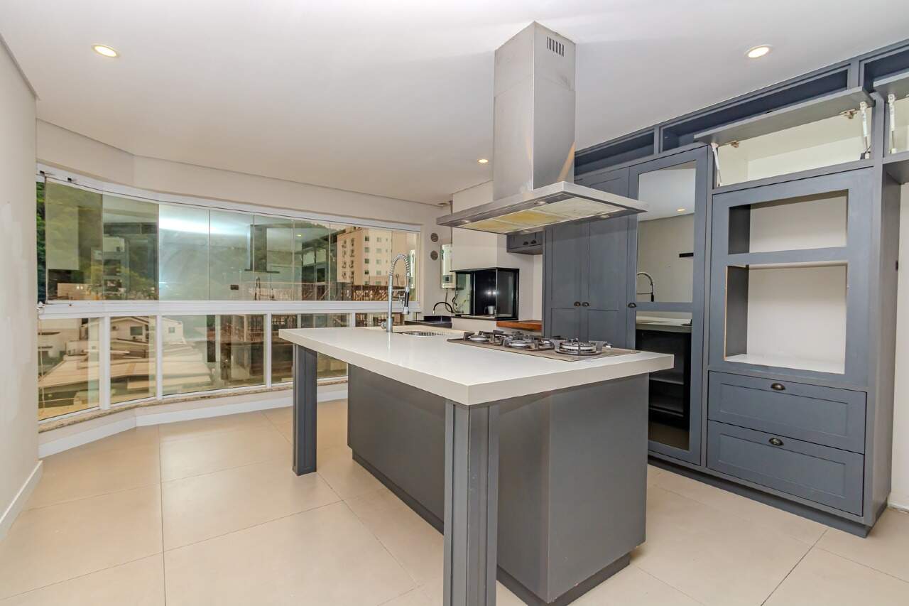 Apartamento de 2 quartos, 74m² no bairro Cabeçudas, em Itajaí | Eu Corretor