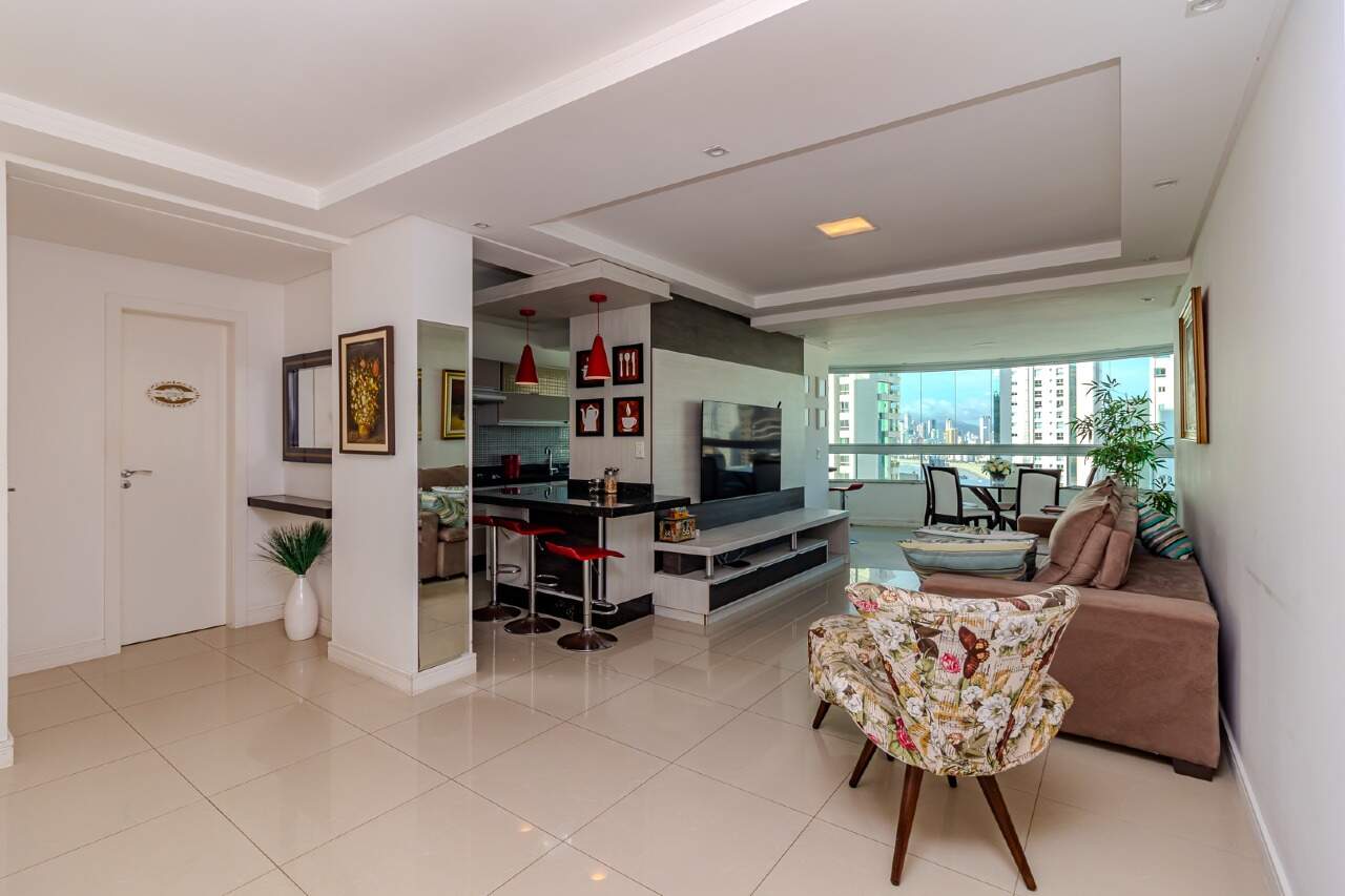 Apartamento de 3 quartos, 139m² no bairro Pioneiros, em Balneário Camboriú | Eu Corretor