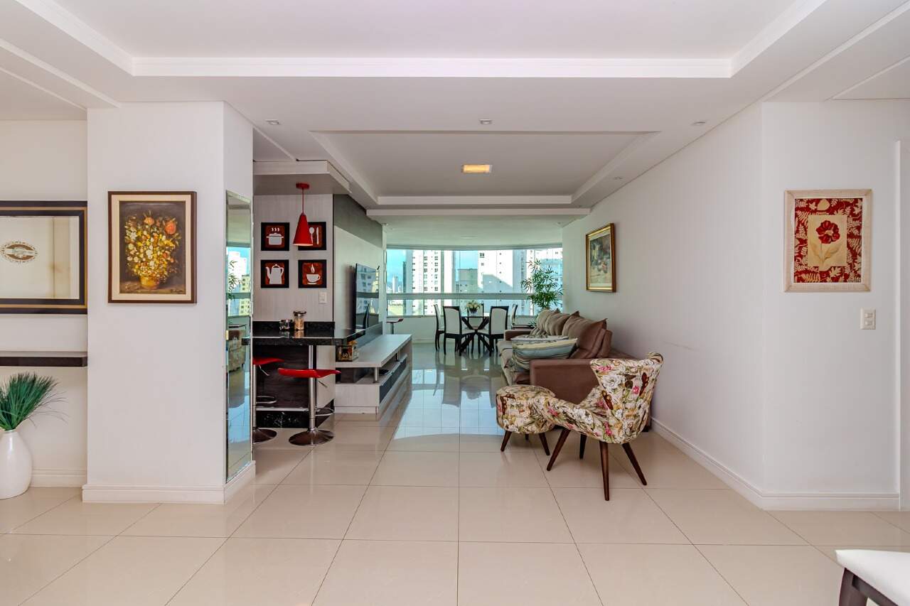 Apartamento de 3 quartos, 139m² no bairro Pioneiros, em Balneário Camboriú | Eu Corretor