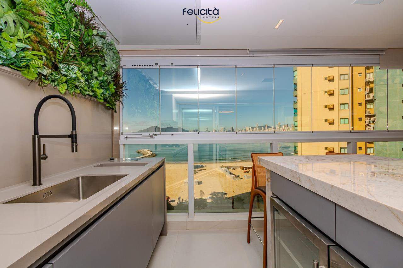 Apartamento de 4 quartos, 165m² no bairro Pioneiros, em Balneário Camboriú | Eu Corretor