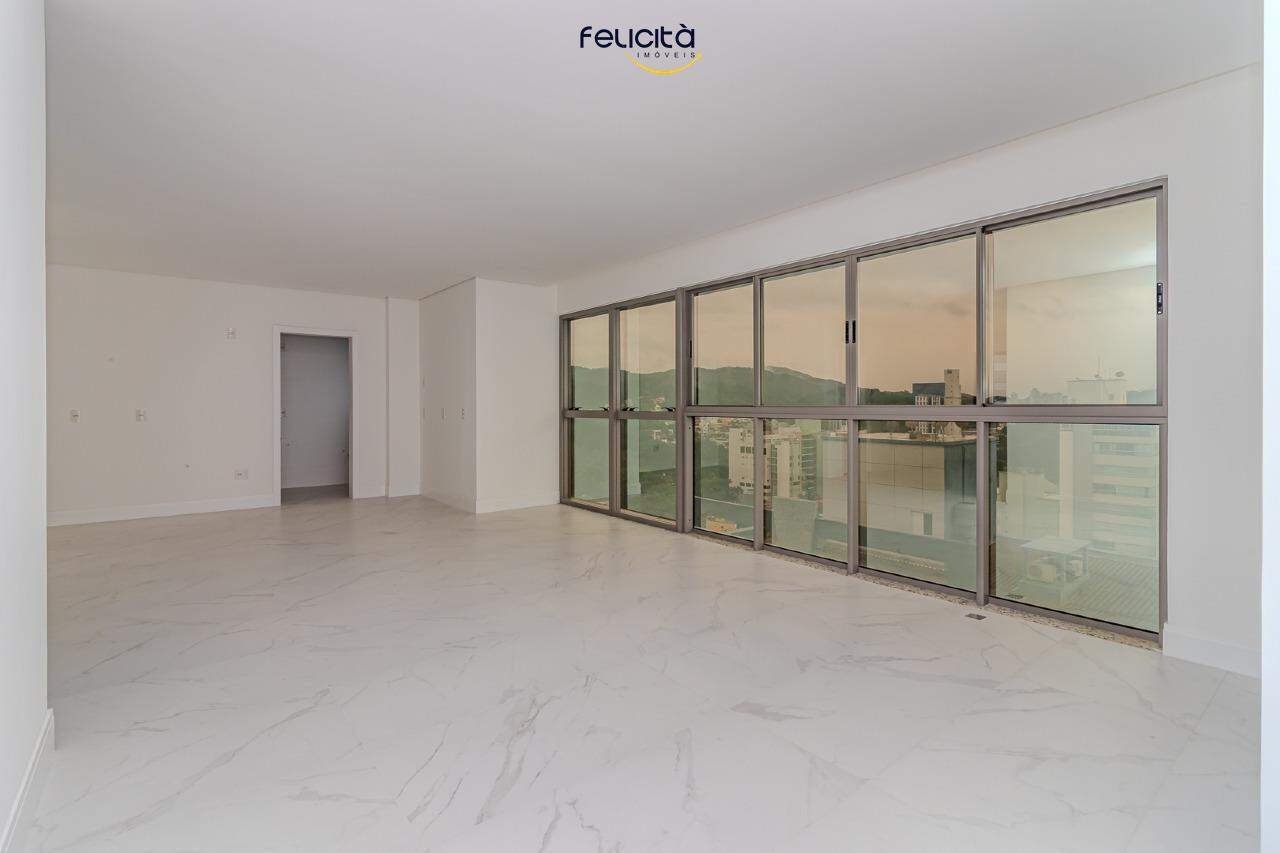 Apartamento de 4 quartos, 157m² no bairro Pioneiros, em Balneário Camboriú | Eu Corretor