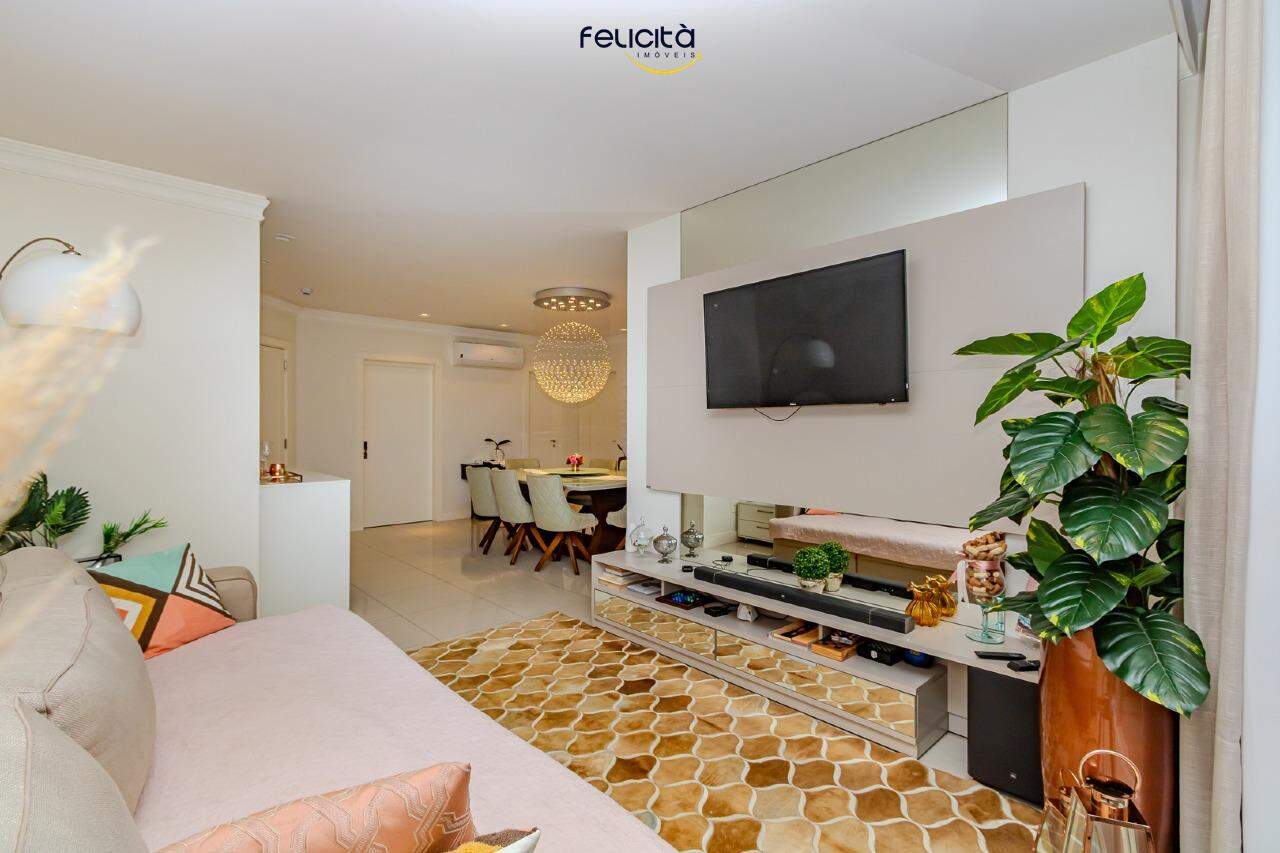 Apartamento de 3 quartos, 140m² no bairro Centro, em Balneário Camboriú | Eu Corretor