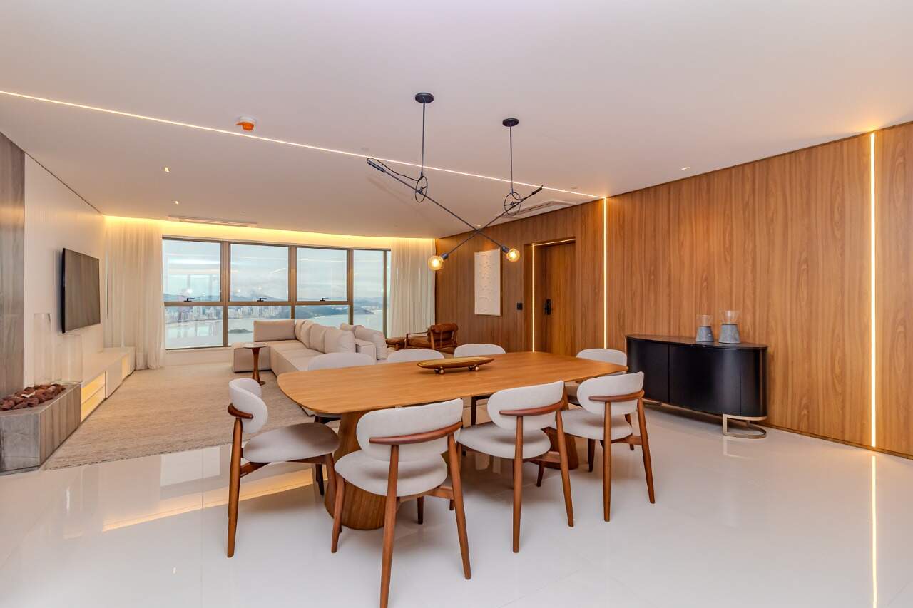 Apartamento de 4 quartos, 265m² no bairro Centro, em Balneário Camboriú | Eu Corretor