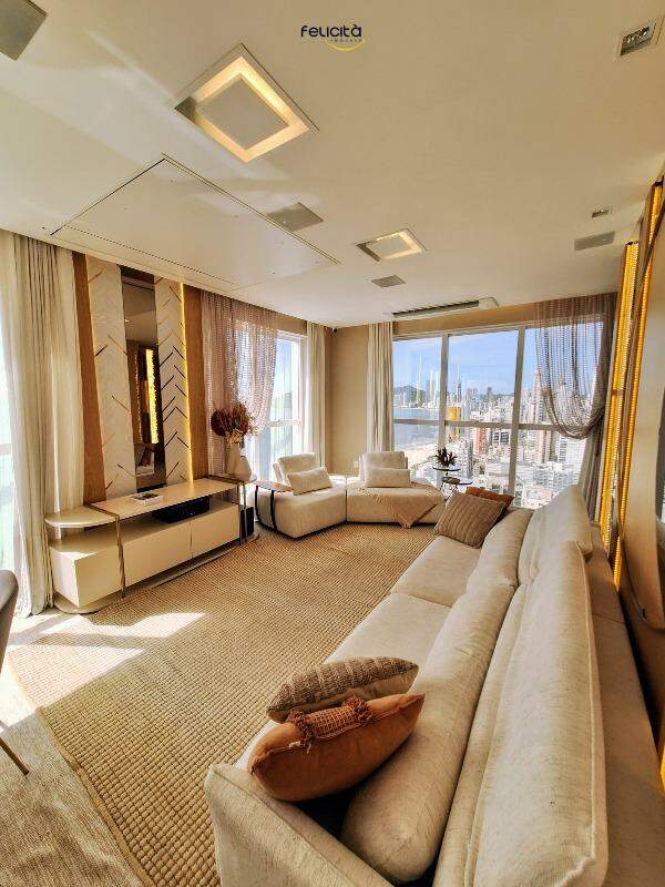 Apartamento de 4 quartos, 160m² no bairro Centro, em Balneário Camboriú | Eu Corretor