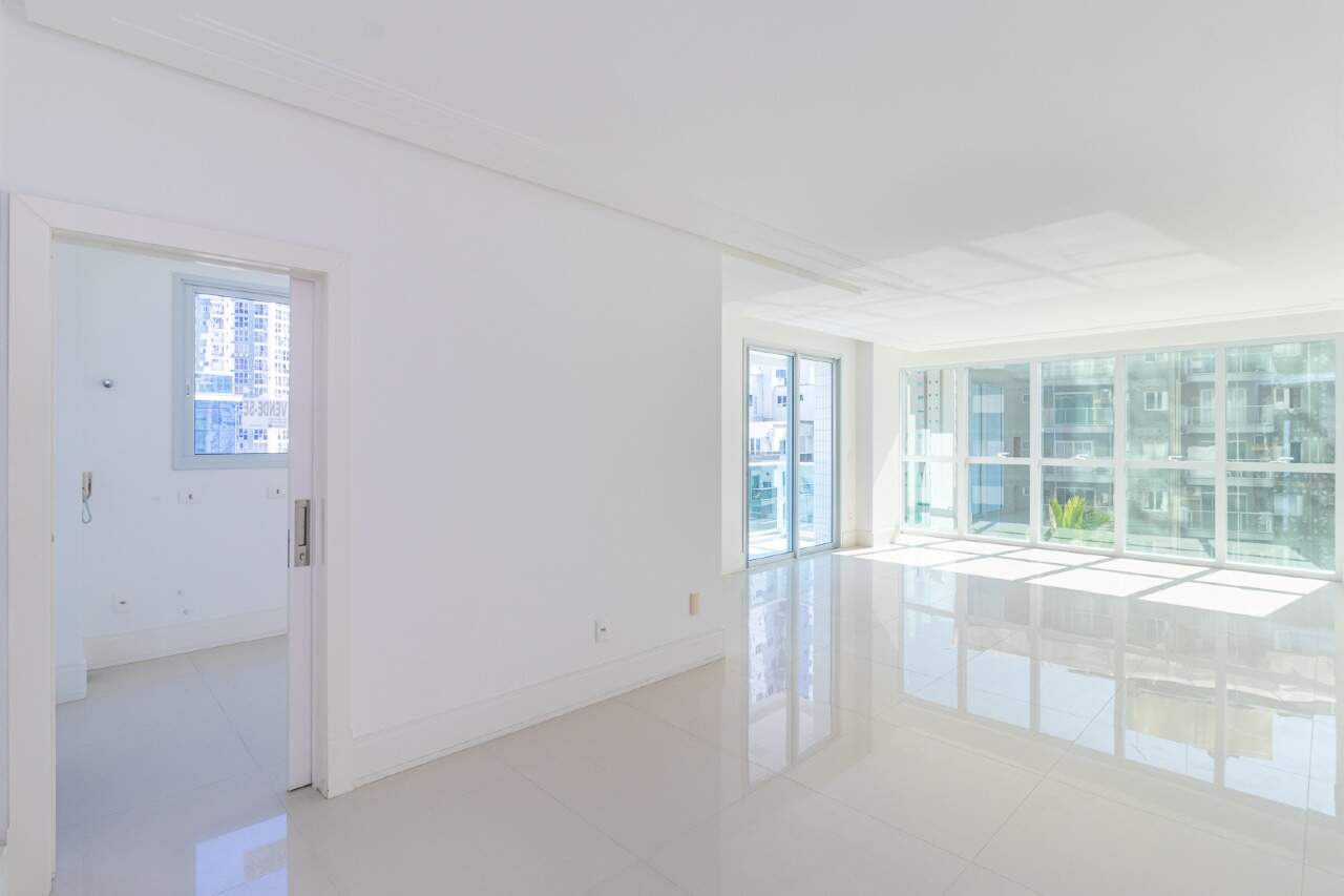 Apartamento de 3 quartos, 162m² no bairro Centro, em Balneário Camboriú | Eu Corretor