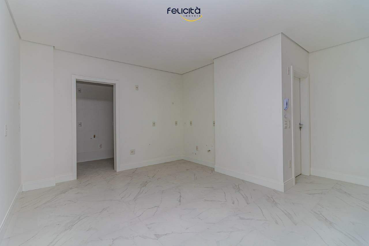 Apartamento de 4 quartos, 168m² no bairro Pioneiros, em Balneário Camboriú | Eu Corretor