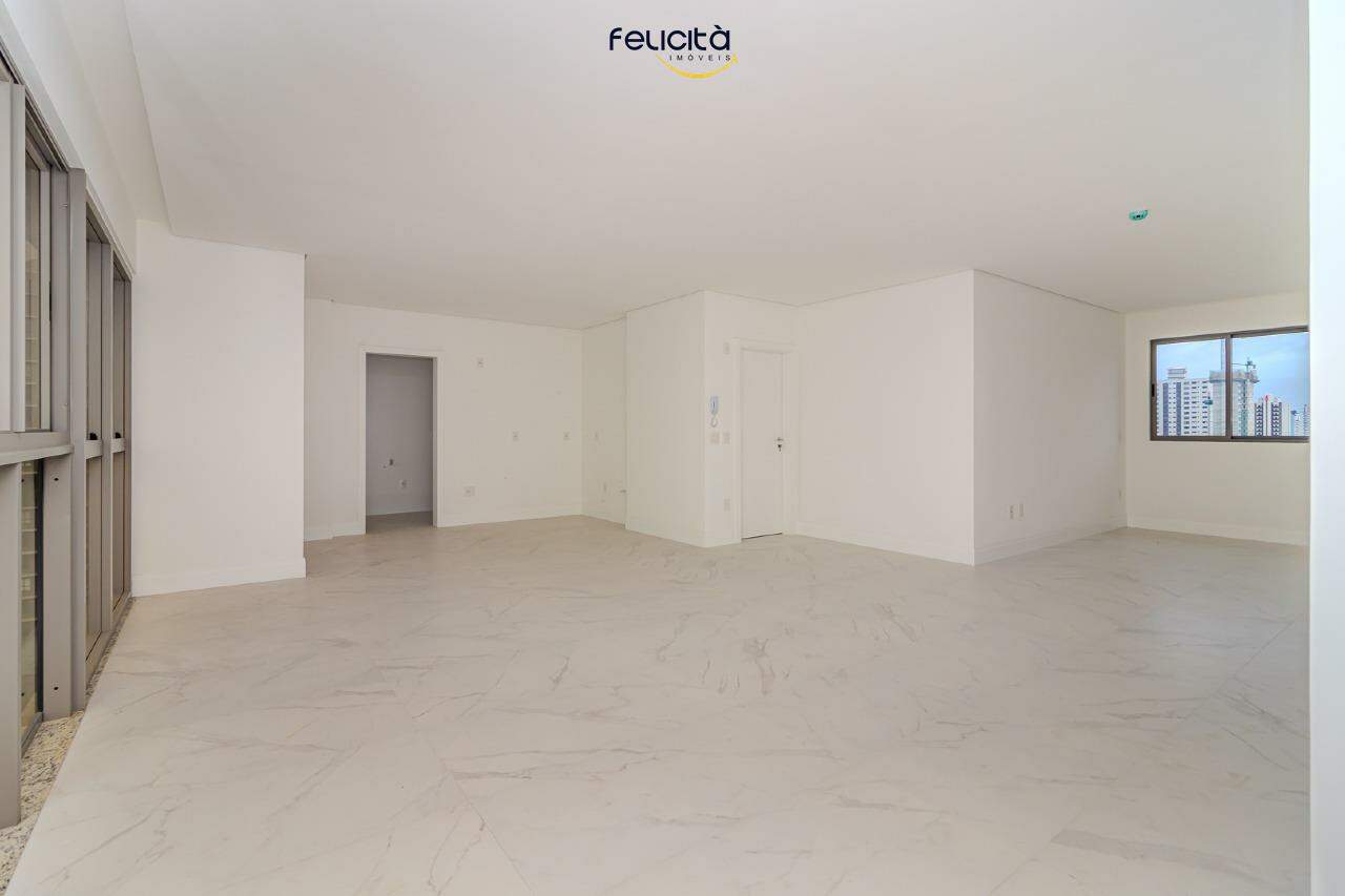 Apartamento de 4 quartos, 168m² no bairro Pioneiros, em Balneário Camboriú | Eu Corretor