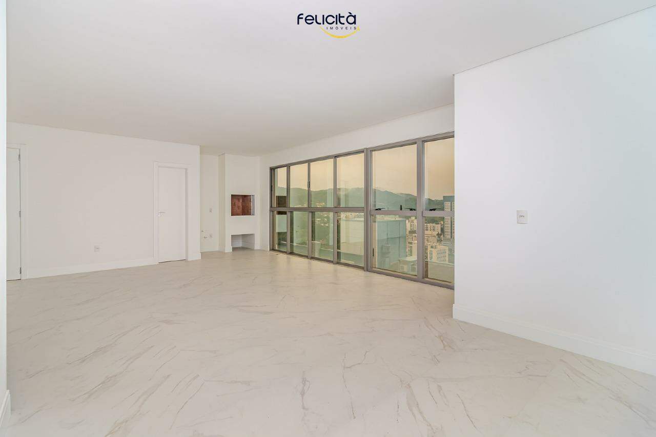 Apartamento de 4 quartos, 168m² no bairro Pioneiros, em Balneário Camboriú | Eu Corretor