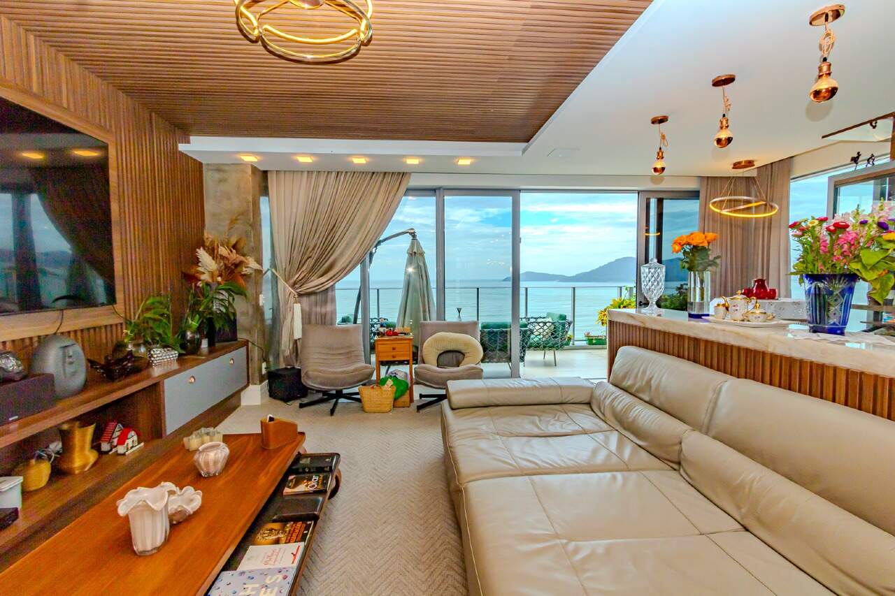 Apartamento de 4 quartos, 242m² no bairro Centro, em Balneário Camboriú | Eu Corretor