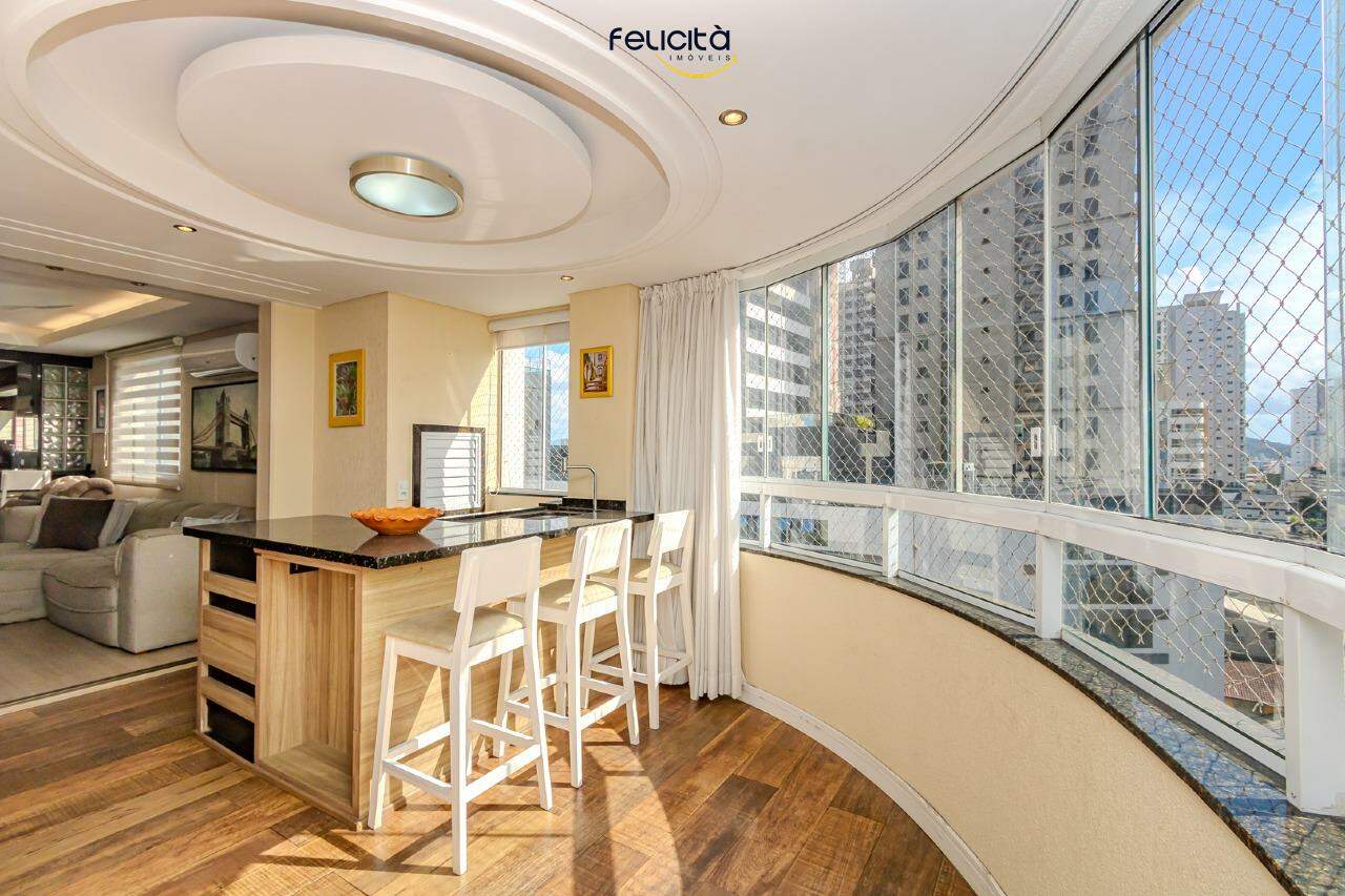 Apartamento de 3 quartos, 112m² no bairro Centro, em Balneário Camboriú | Eu Corretor
