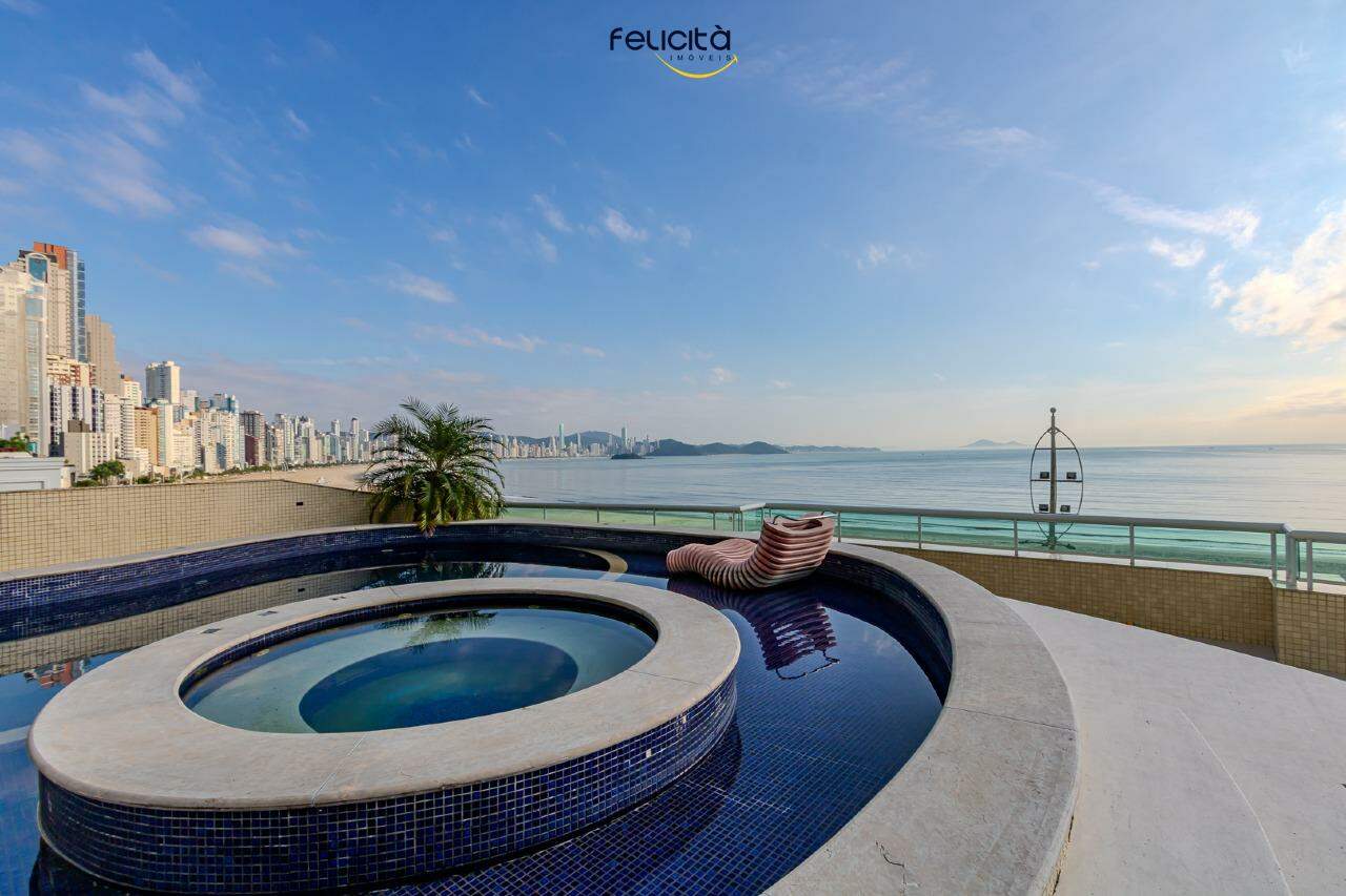 Apartamento de 4 quartos, 1000m² no bairro Barra Sul, em Balneário Camboriú | Eu Corretor