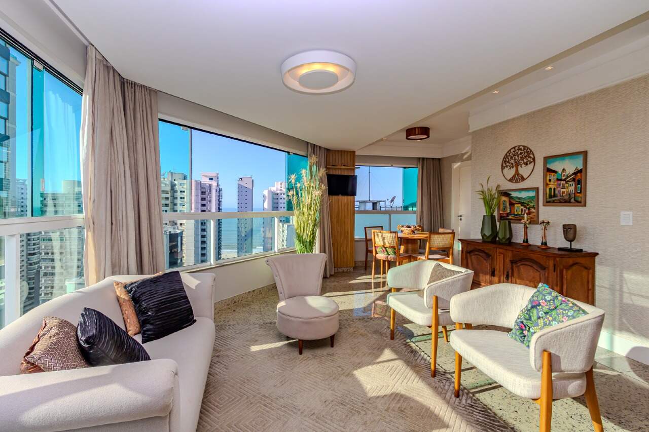 Apartamento de 3 quartos, 135m² no bairro Centro, em Balneário Camboriú | Eu Corretor