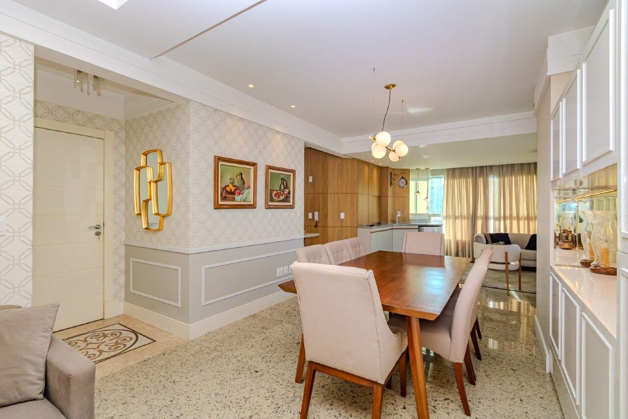 Apartamento de 3 quartos, 135m² no bairro Centro, em Balneário Camboriú | Eu Corretor