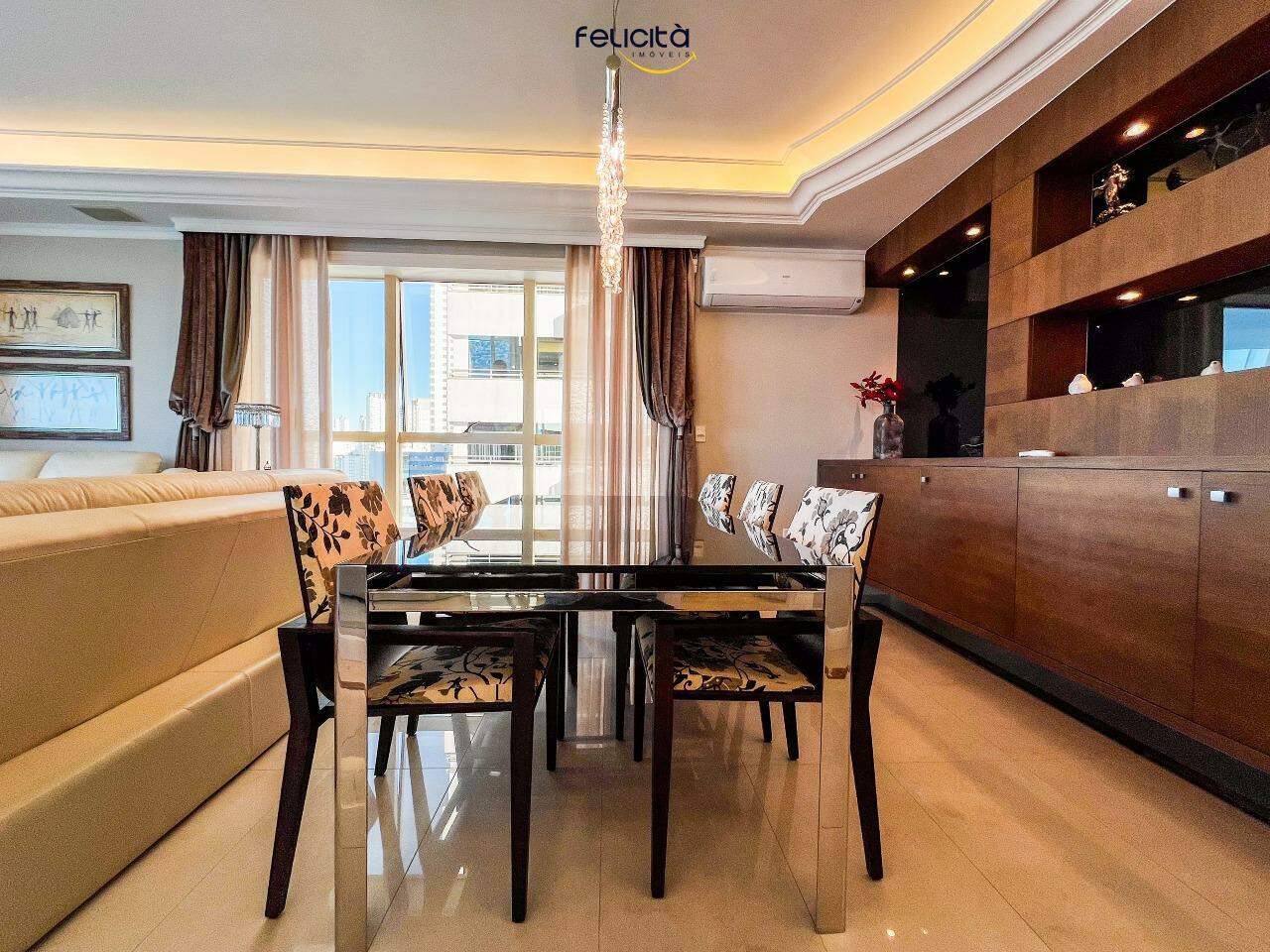 Apartamento de 4 quartos, 171m² no bairro Centro, em Balneário Camboriú | Eu Corretor