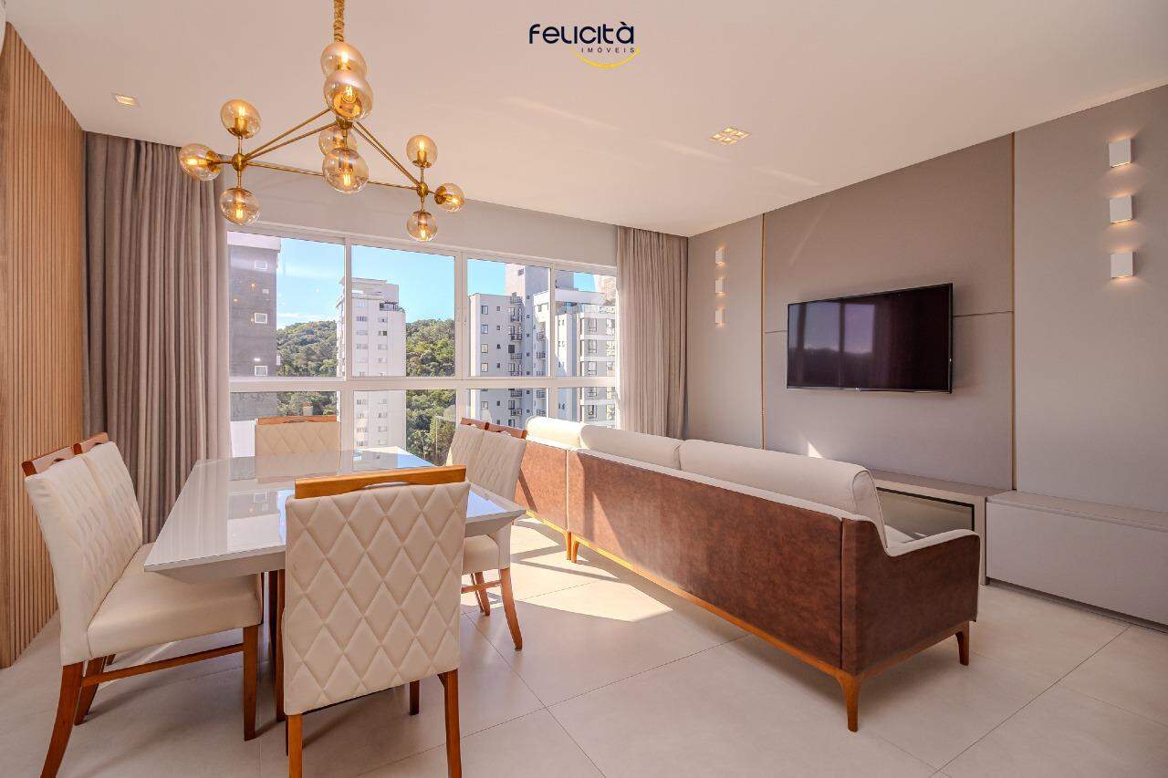Apartamento de 3 quartos, 115m² no bairro Pioneiros, em Balneário Camboriú | Eu Corretor