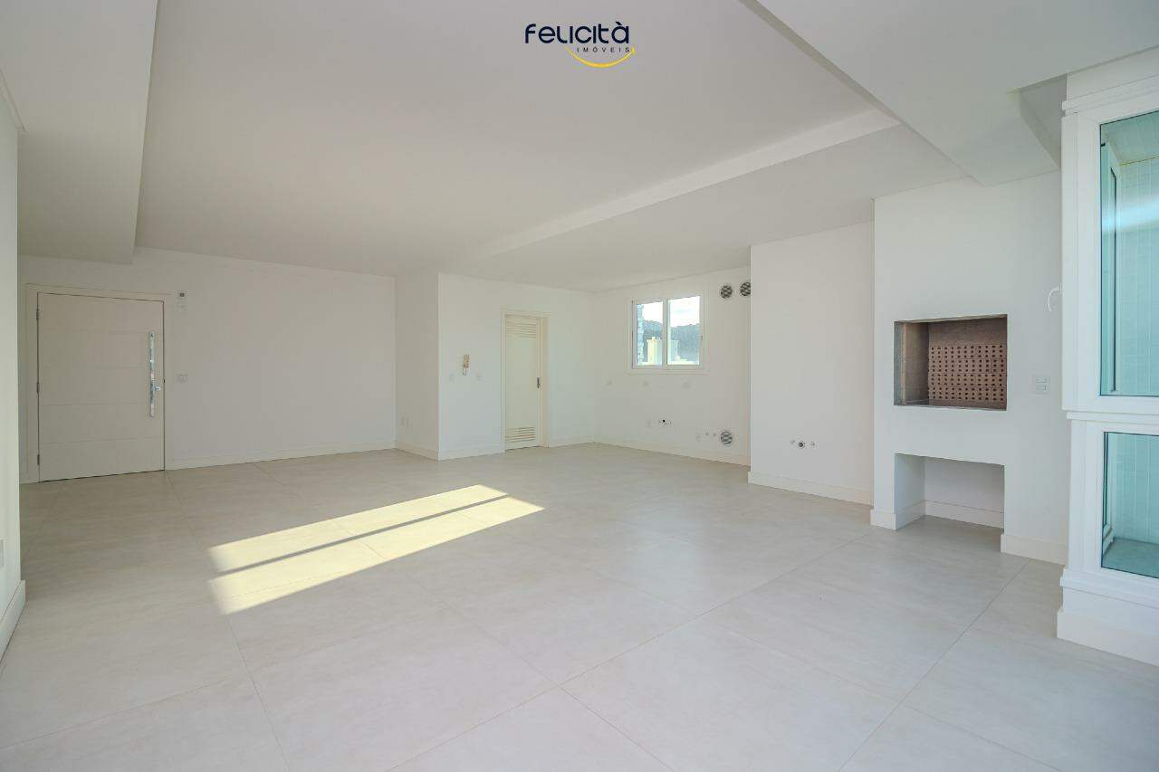 Apartamento de 3 quartos, 137m² no bairro Centro, em Balneário Camboriú | Eu Corretor